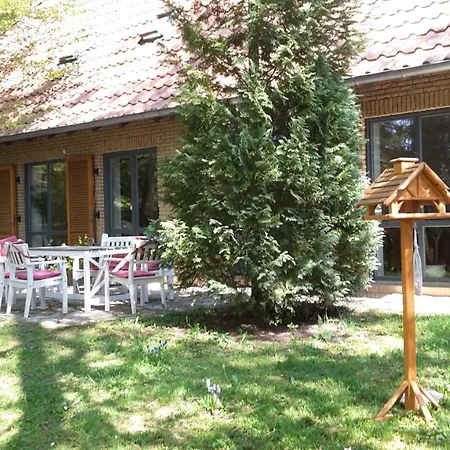 Im Buchenwaeldchen - Ruhig Gelegenes Haus - Wlan - Sauna - Garten 5000qm Und Grill Bis 12 Personen - Willkommen - Nur 10 Km Von Goettingen Nyaraló