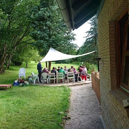 Im Buchenwaeldchen - Ruhig Gelegenes Haus In Der Fuer Bis Zu 12 Personen Holiday home Gleichen